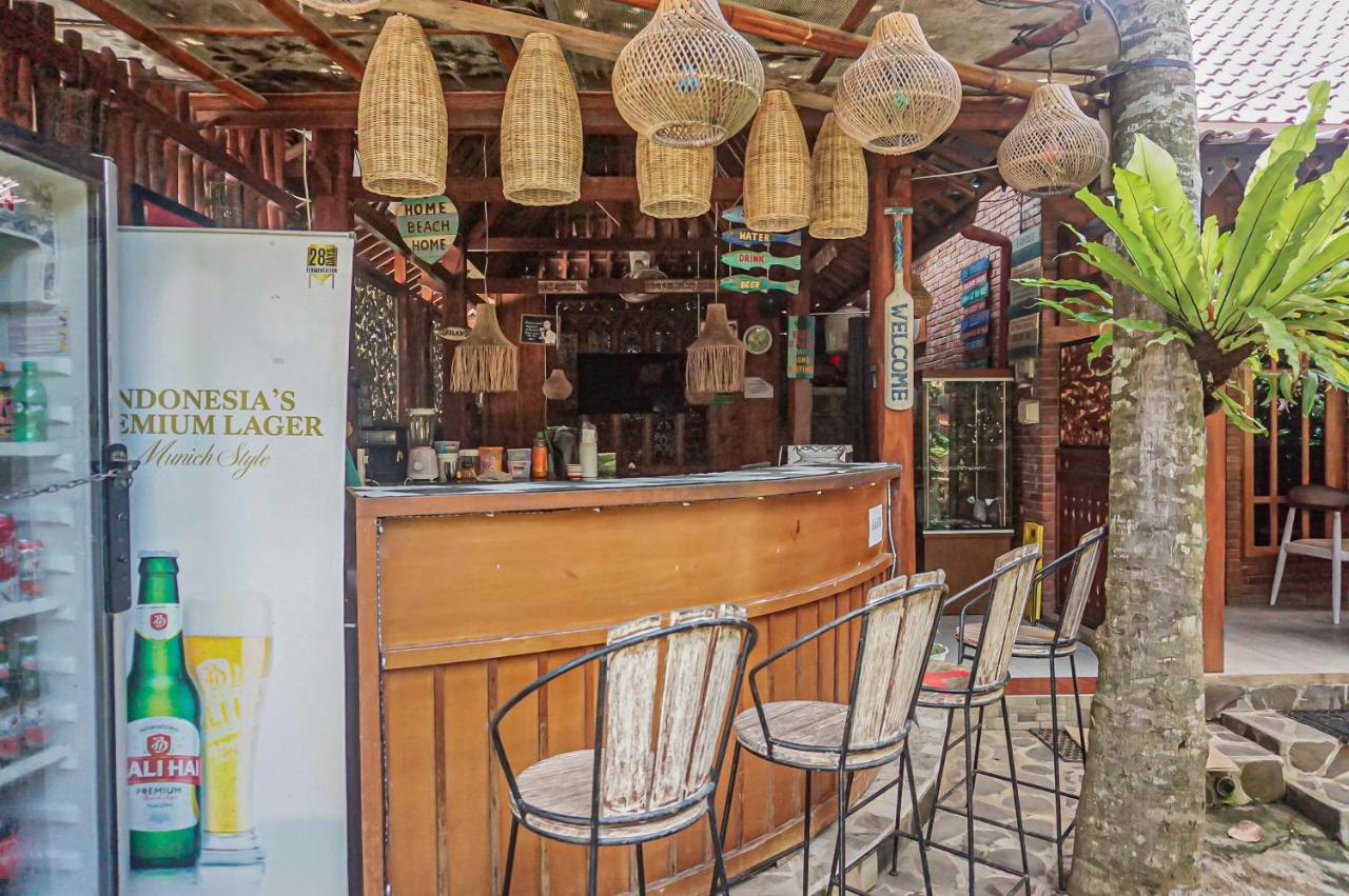 Wisma Pulau Merah Pasanggaran Экстерьер фото