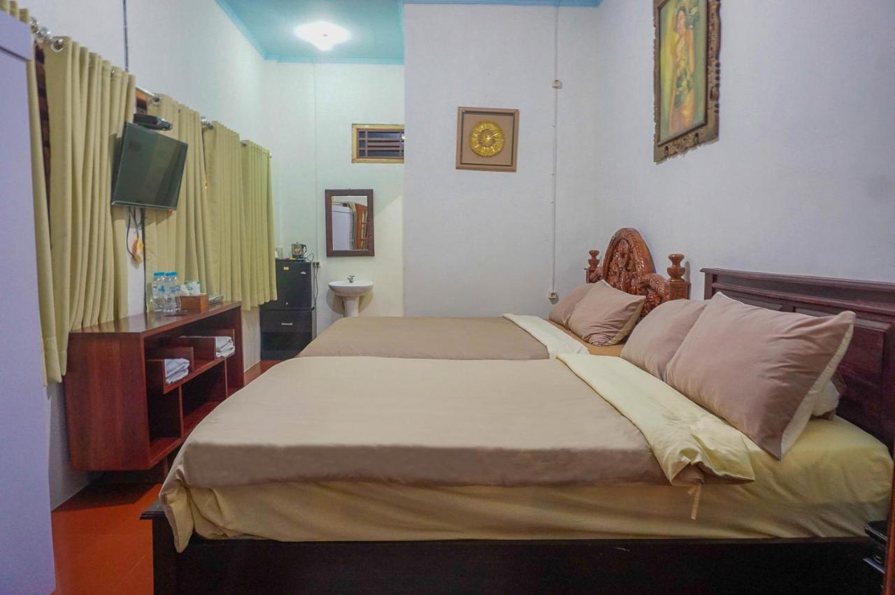 Wisma Pulau Merah Pasanggaran Экстерьер фото