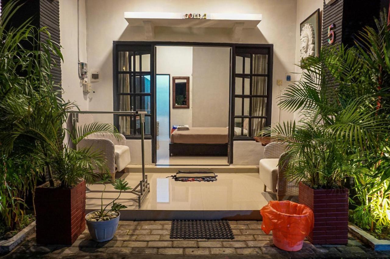 Wisma Pulau Merah Pasanggaran Экстерьер фото