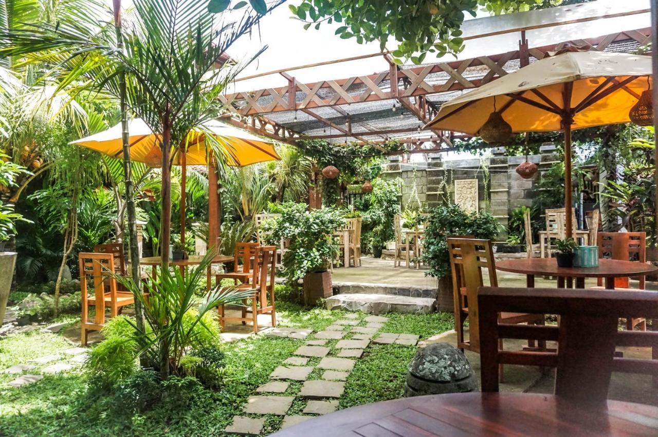 Wisma Pulau Merah Pasanggaran Экстерьер фото